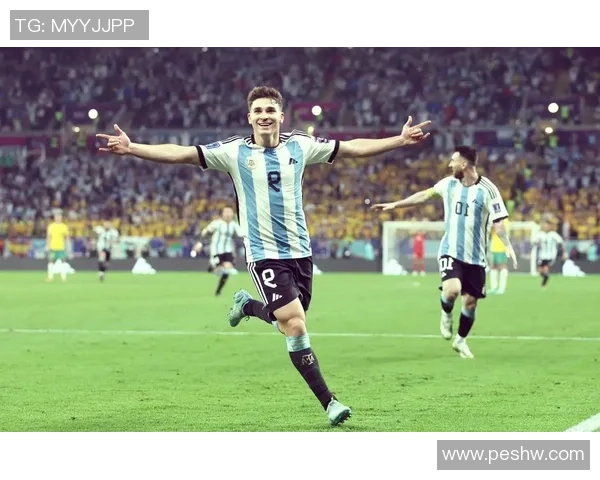 足球明星荣耀之路：历届最佳球员与他们的辉煌成就回顾